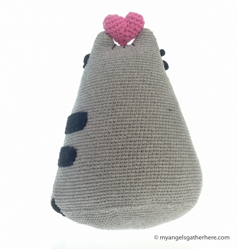 Pusheen Heart Plush